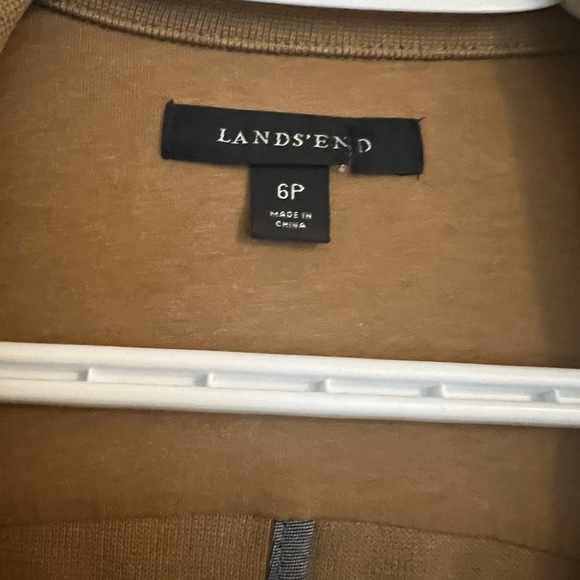 Lands End Tan with Navy Trim School Boy Blazer size 6P almost new used once - Picture 2 of 5